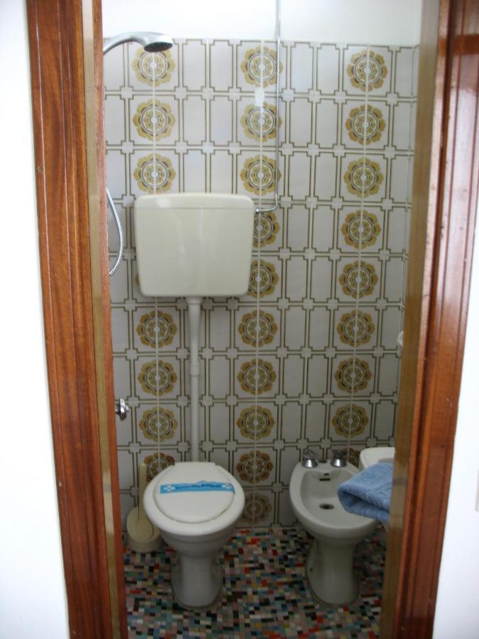 Hotel Alessi** Ріміні Екстер'єр фото